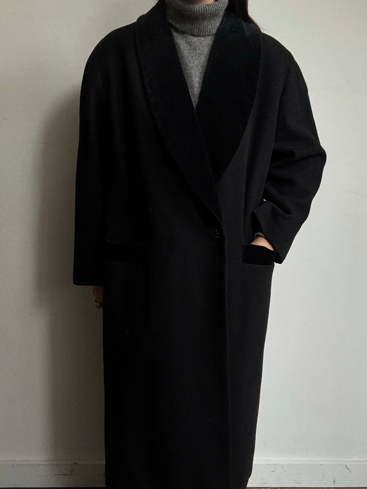 Vintage Black Wool Coat With Velvet Details Size Large