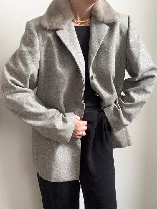 Vintage Light Grey Wool Coat w/ Mink Fur Collar Size Medium