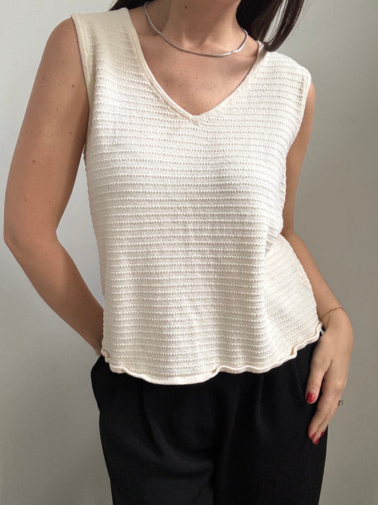 Vintage Saint John Ivory V-neck Sleeveless Knit Top Size Large