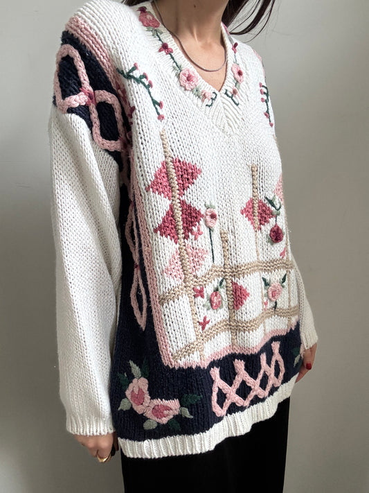 Vintage Hand Knit White Sweater Floral Details Size Medium