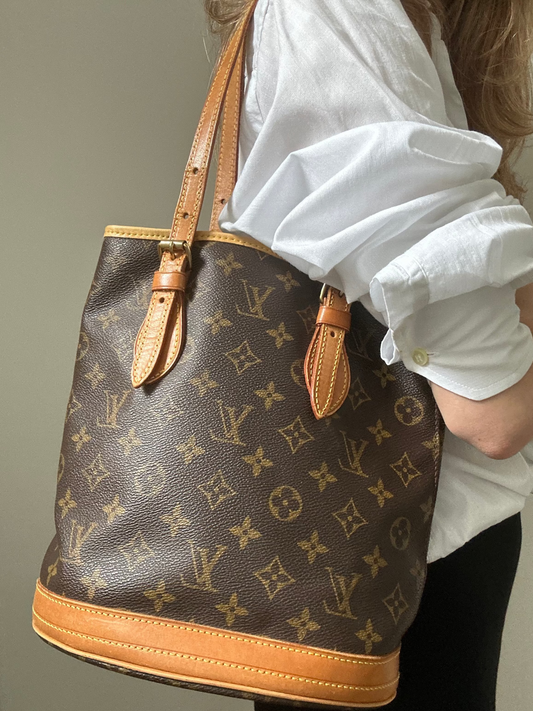 Vintage LV 1998 Bucket Bag with Pouch