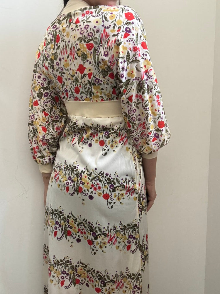 Cream and Floral Long Sleeve Duster Size XS