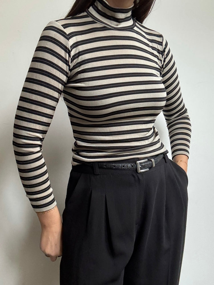 Vintage Black + Cream Striped Turtle Neck Size Medium
