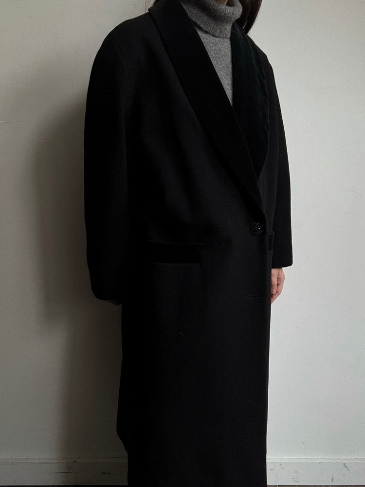 Vintage Black Wool Coat With Velvet Details Size Large