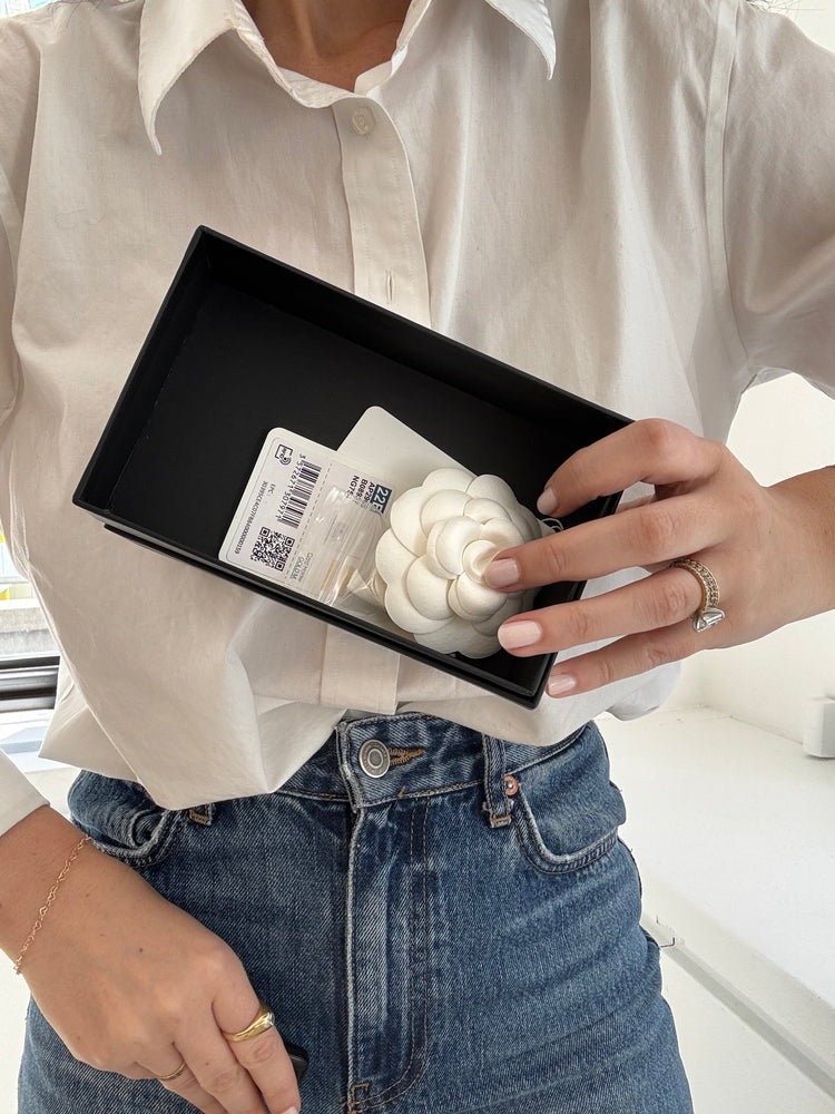 Pre-Loved 2021 Chanel Yellow Quilted Caviar Card Holder