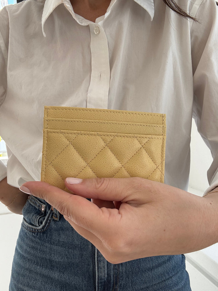 Pre-Loved 2021 Chanel Yellow Quilted Caviar Card Holder