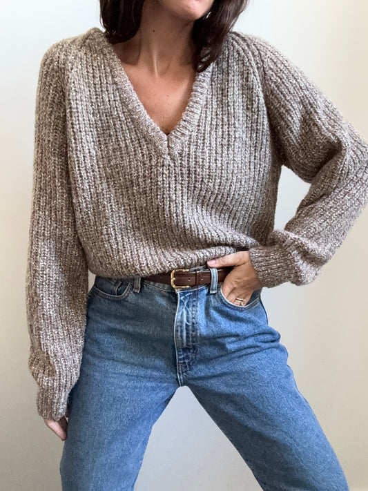 Vintage Ribbed Knit V-Neck Sweater Size Small