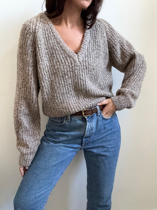 Vintage Ribbed Knit V-Neck Sweater Size Small