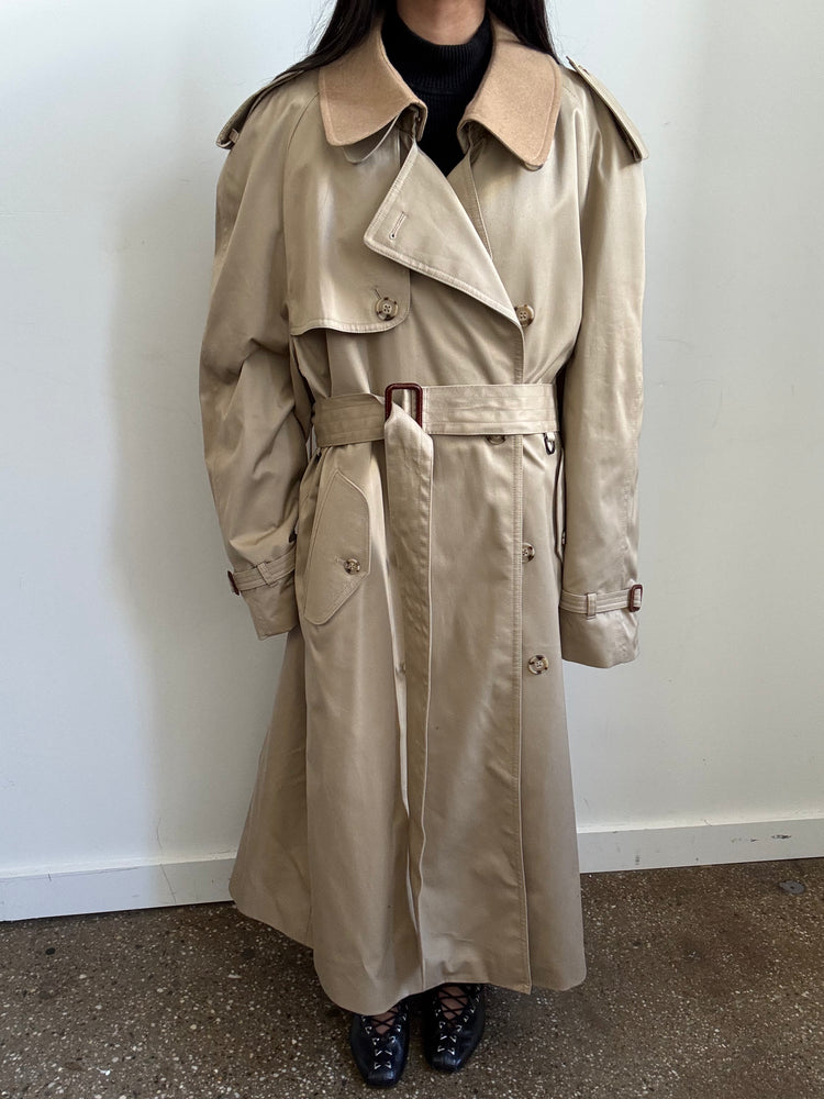 Vintage Tan Trench + Removable Lining Size XL