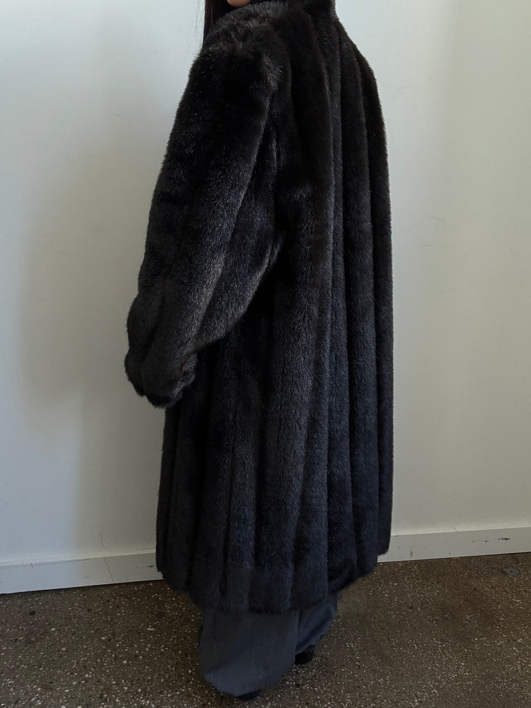 Vintage Faux Fur Long Coat in Size M