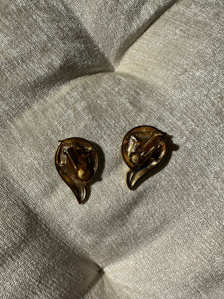 Vintage Ornate Faux Pearl Earring