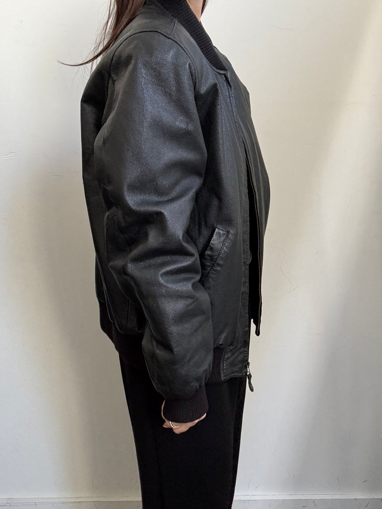 Vintage Classic Bomber Jacket in Black Leather