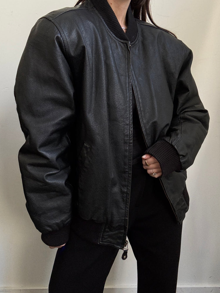 Vintage Classic Bomber Jacket in Black Leather