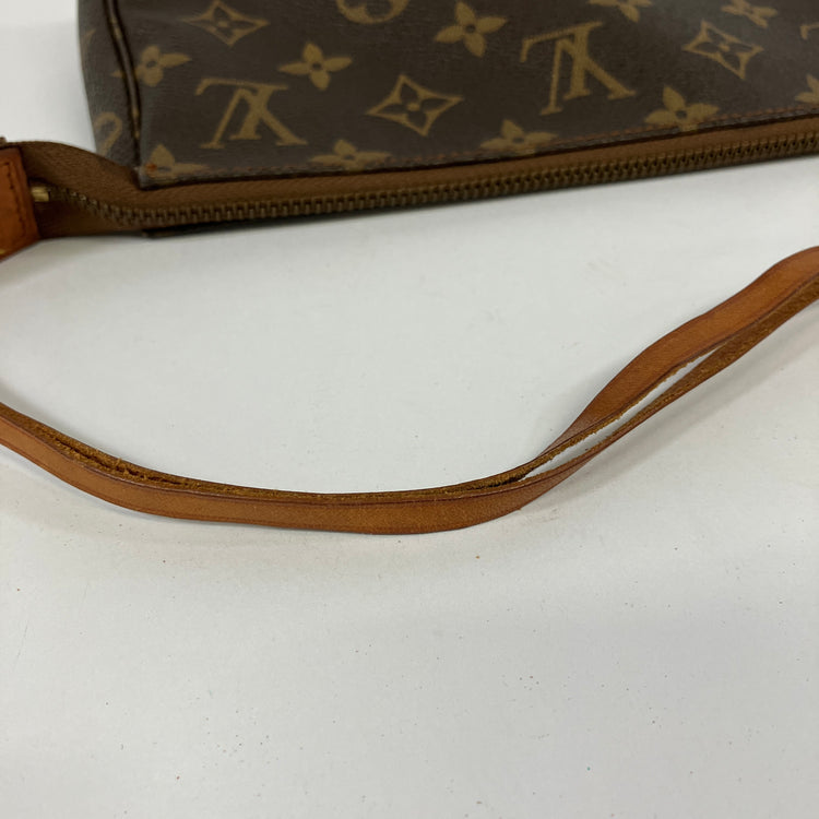 Vintage LV 1997 Pochette Bag