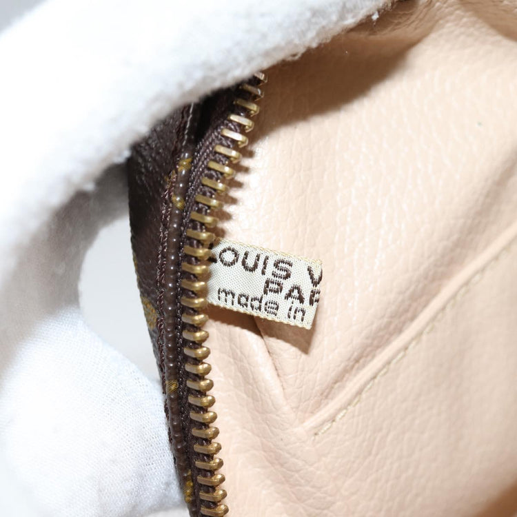 Vintage Louis Vuitton Monogram Toilette 23
