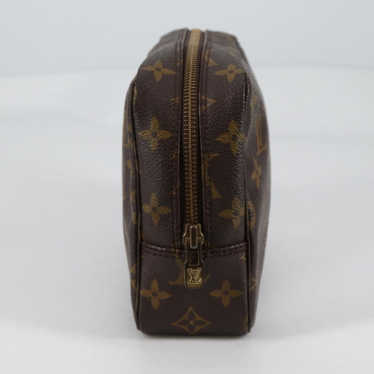 Vintage Louis Vuitton Monogram Toilette 23