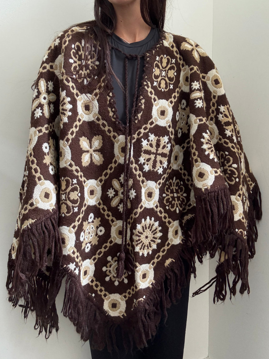 Vintage Brown Knit Reversable Fringe Poncho Size Large