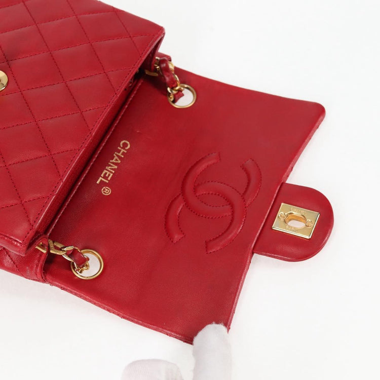 Vintage 1989 Chanel Matelasse Chain Lambskin Red Shoulder Bag