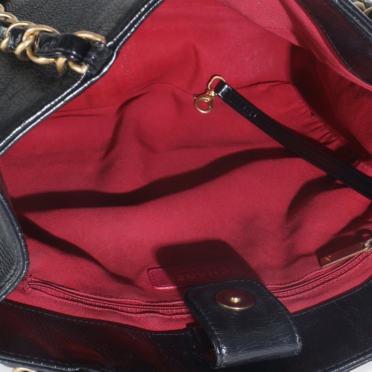Chanel Black Shiny Aged Calfskin North South Shopping Bag Handbag av