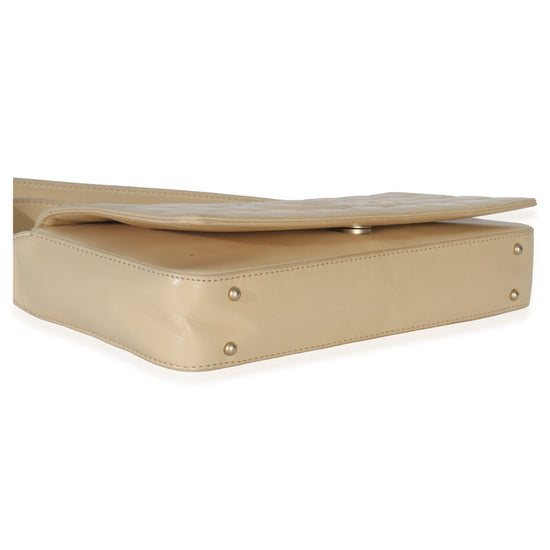 Chanel Vintage Beige Quilted Lambskin Chocolate Bar Flap Bag Handbag clasp