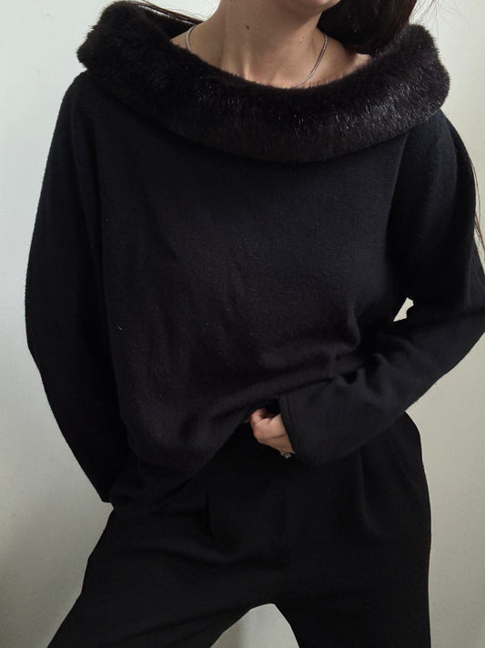 Vintage Black Long Sleeve Top Faux Fur Collar Size Large