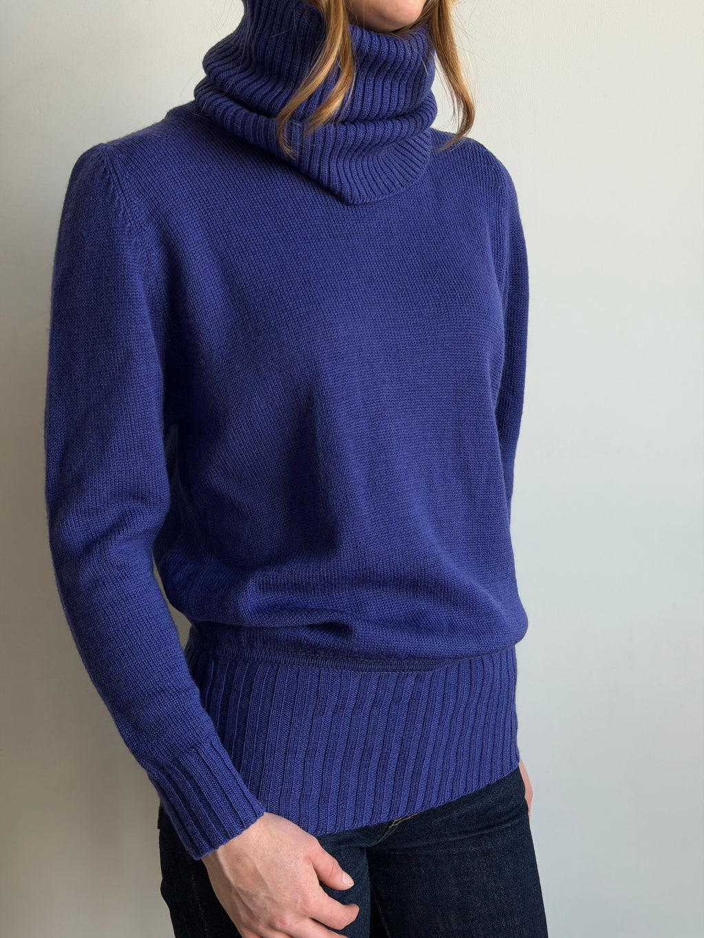 Vintage Violet Pure Wool Turtleneck Knit Size Medium