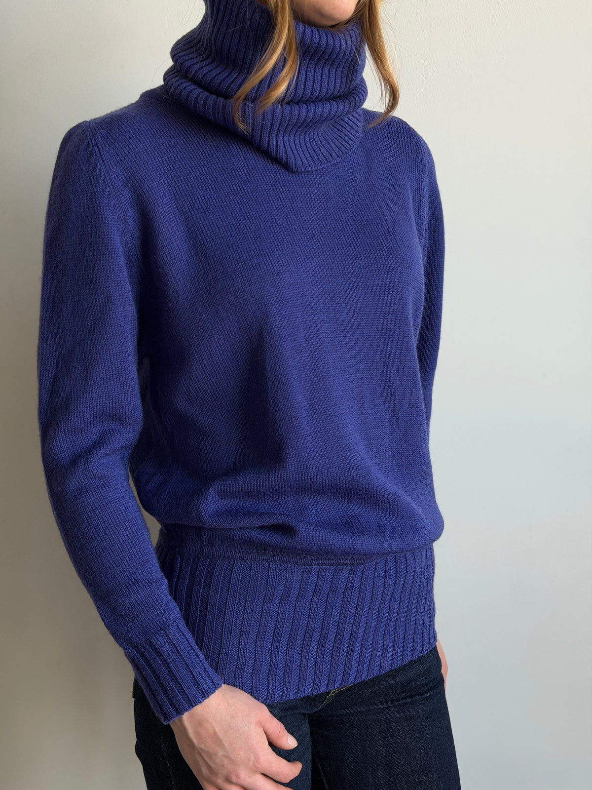 Vintage Violet Pure Wool Turtleneck Knit Size Medium