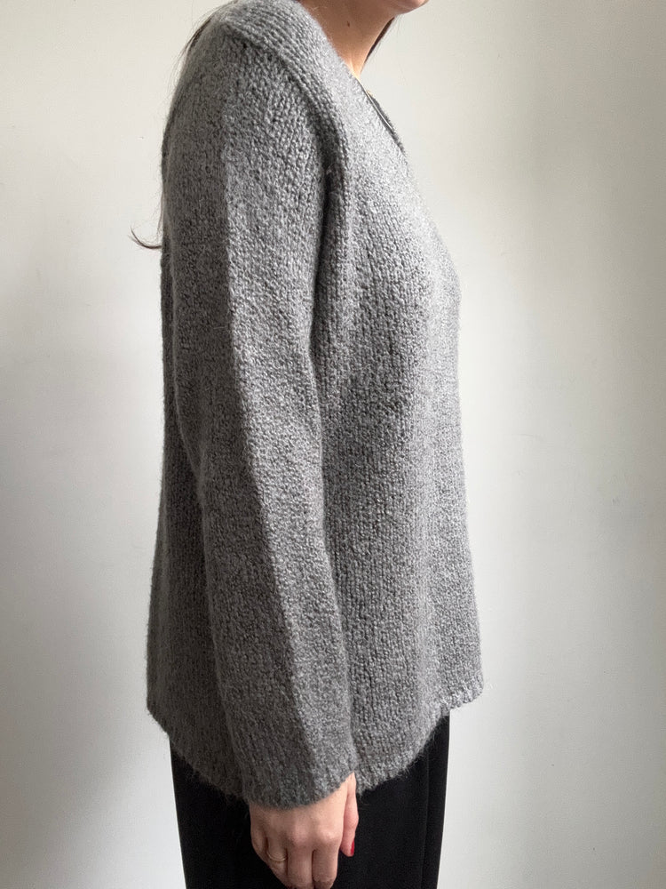 Vintage Grey V-Neck Sweater Size Large