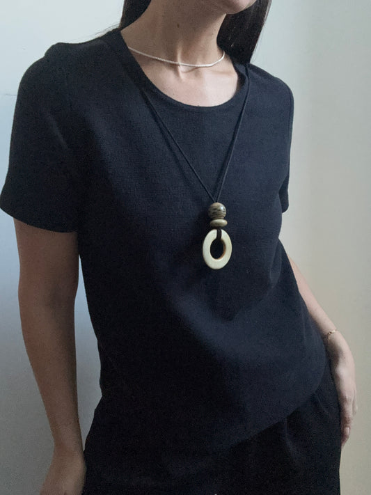 Vintage Cotton Black T-shirt w/ Necklace Size S