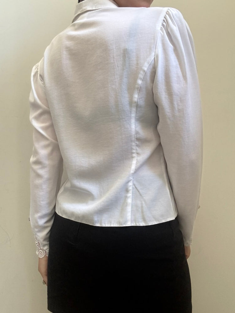 Vintage White Fitted Button Up Size Small