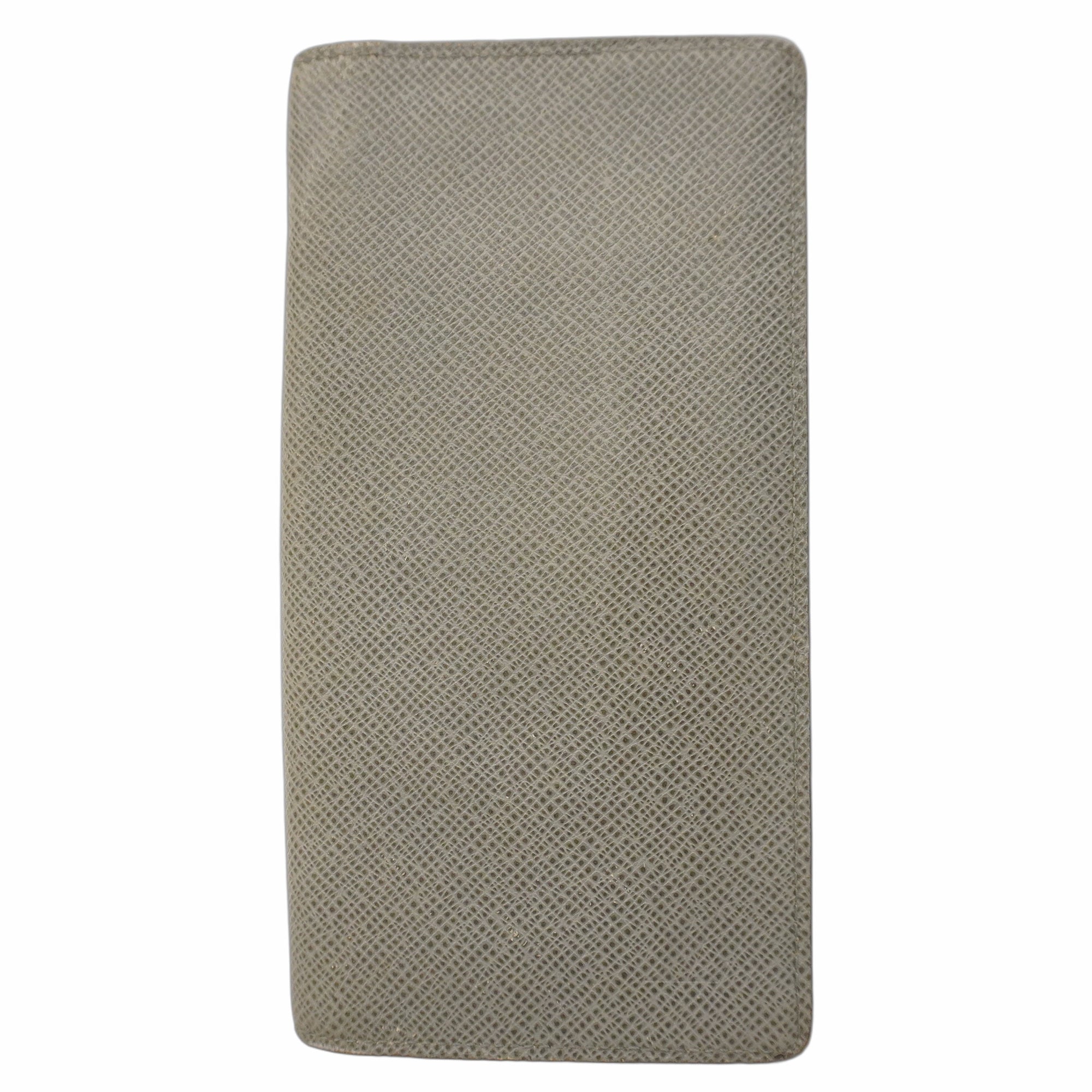 Vintage 2015 Grey LV Wallet