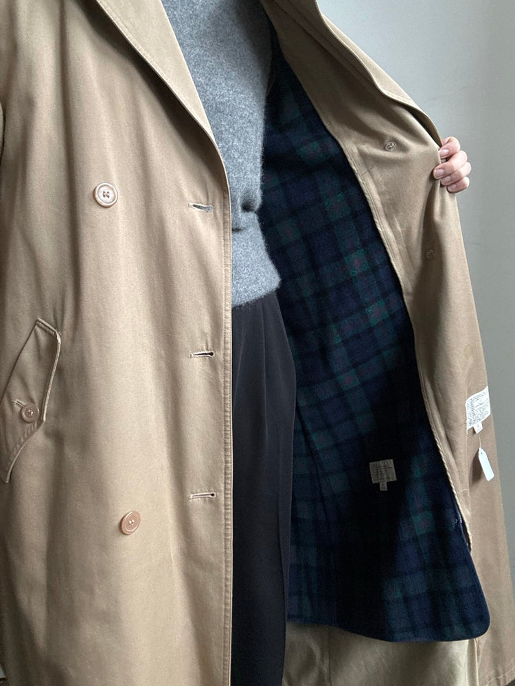 Vintage Classic Belted Beige Trench Size Medium