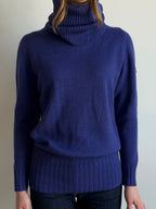 Vintage Violet Pure Wool Turtleneck Knit Size Medium