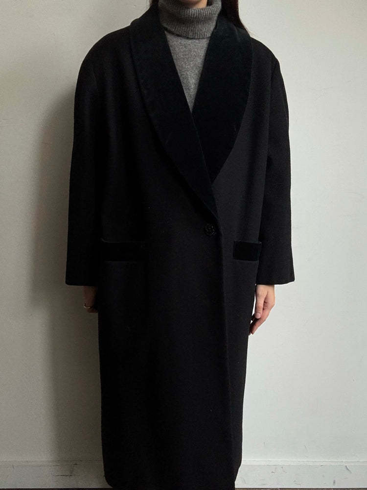 Vintage Black Wool Coat With Velvet Details Size Large