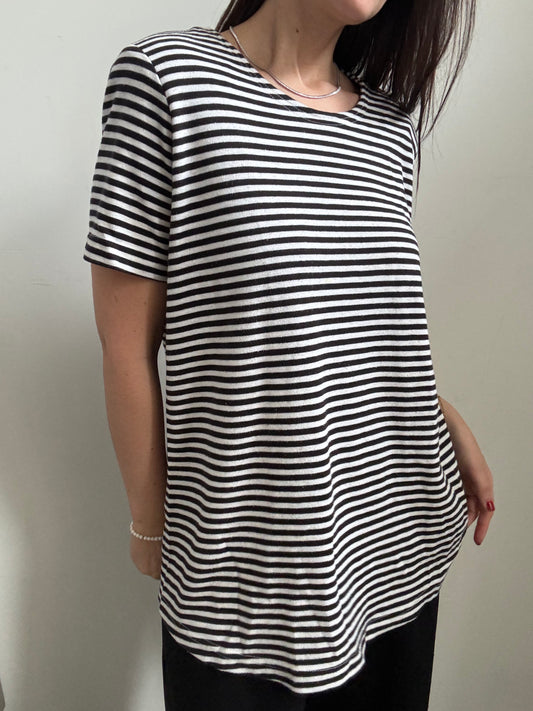 Vintage Black & White Striped T-Shirt Size Large
