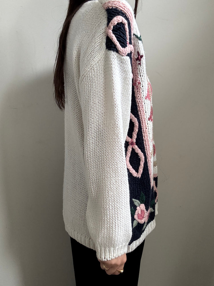 Vintage Hand Knit White Sweater Floral Details Size Medium