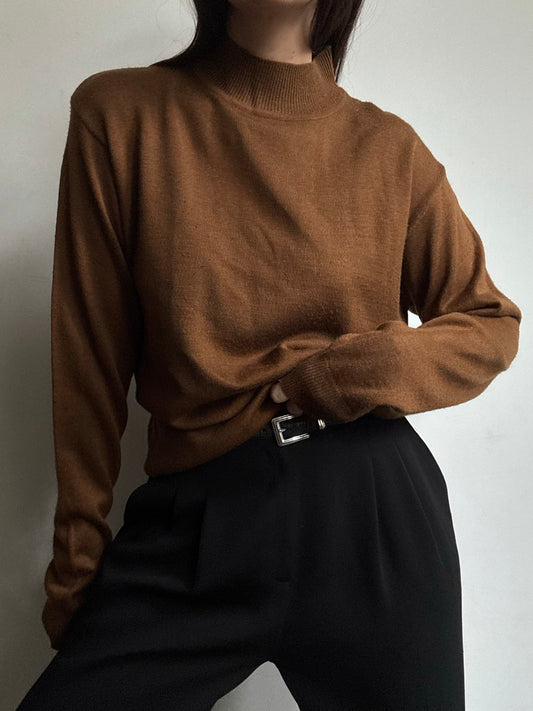 Vintage Brown Turtle Neck Sweater Size Medium