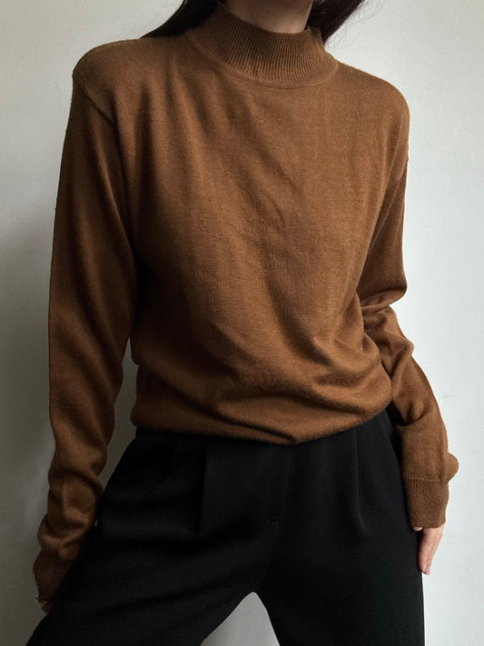 Vintage Brown Turtle Neck Sweater Size Medium