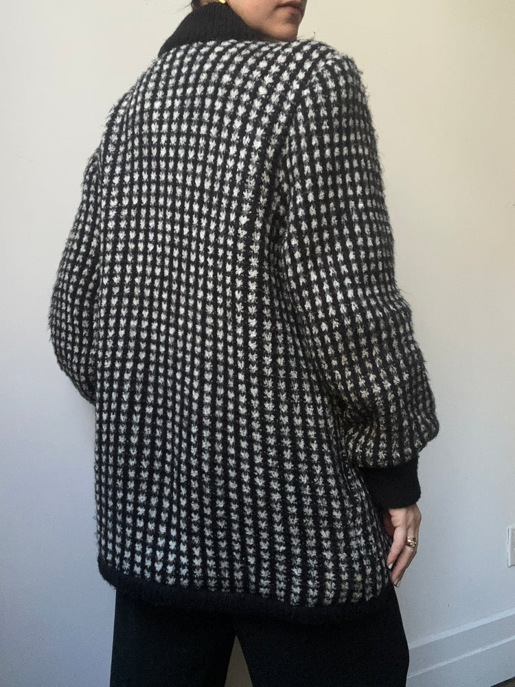 Vintage Black & White Patterned Zip-Up Sweater Size Medium