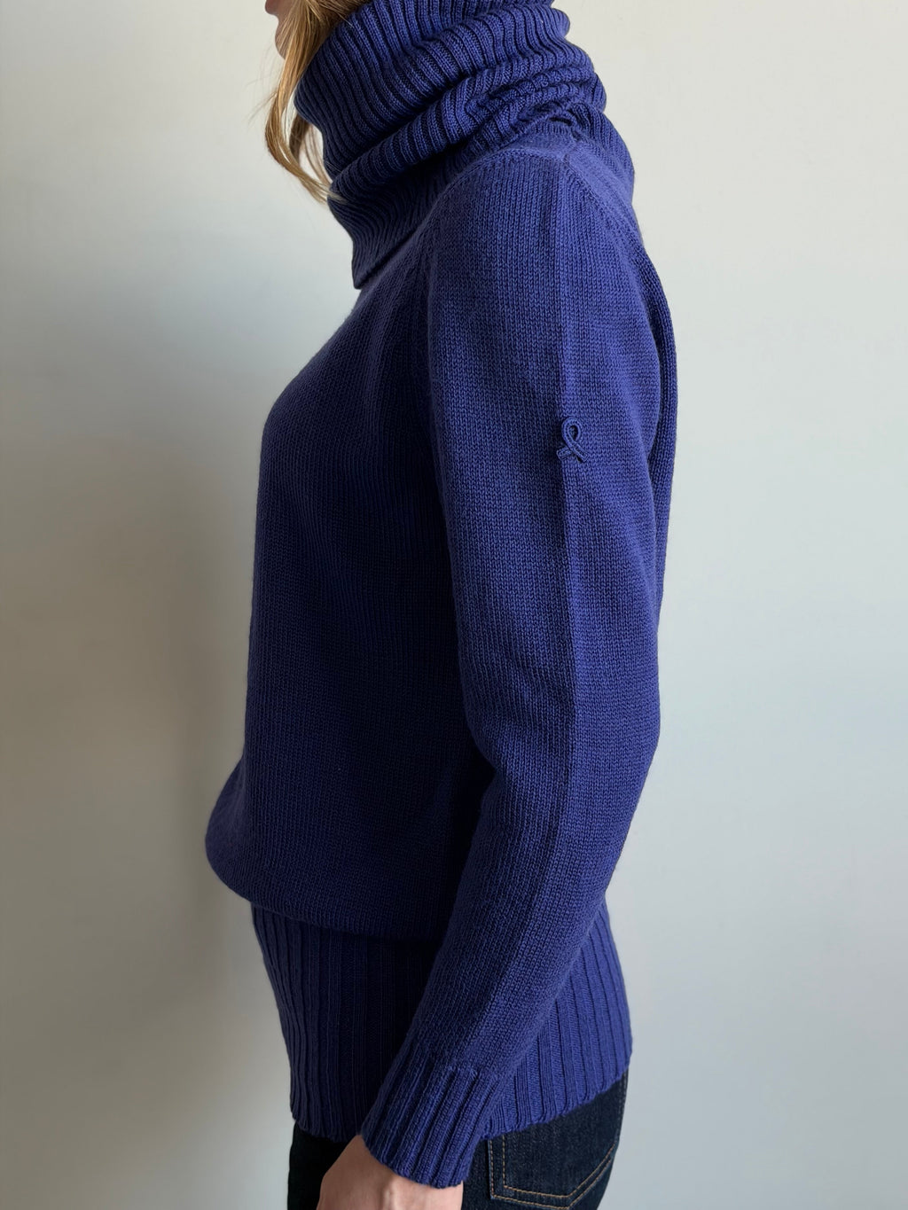Vintage Violet Pure Wool Turtleneck Knit Size Medium