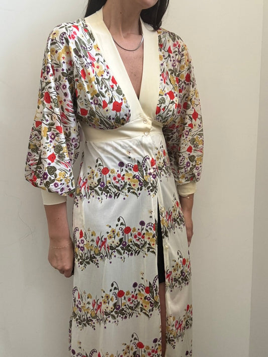 Cream and Floral Long Sleeve Duster Size XS
