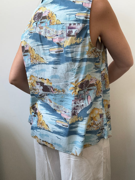 Vintage Coastal Print Sleeveless Button-Up Size Large