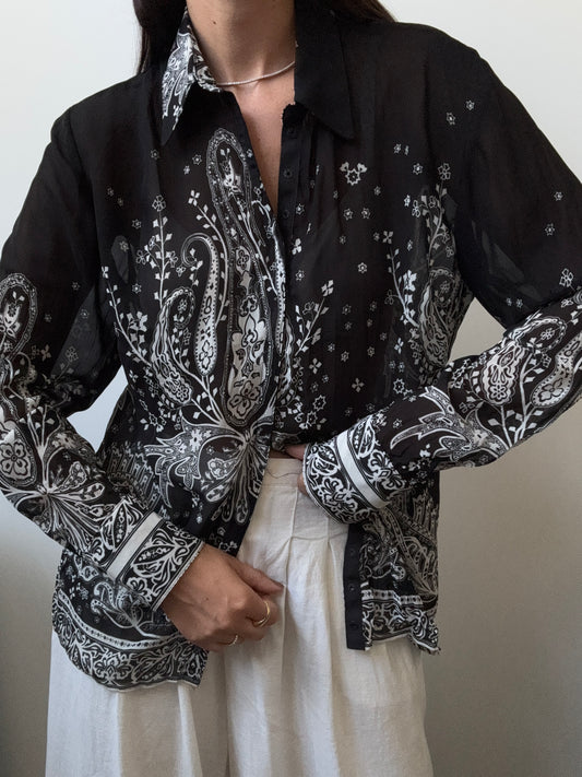 Vintage Black + White Paisley Bandana Print Button-Up Size Medium