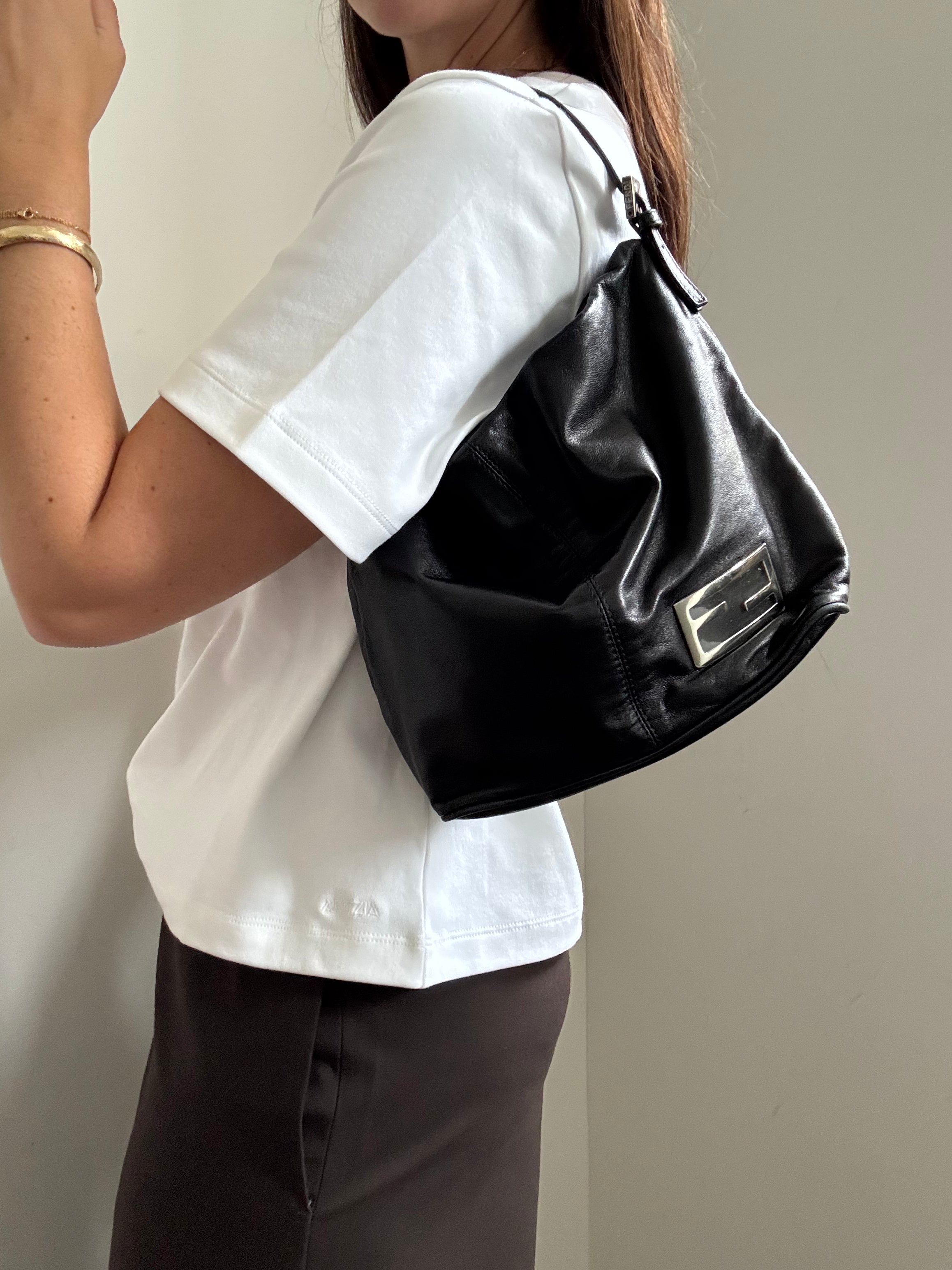 Vintage Fendi Leather Mamma Shoulder Bag in Black