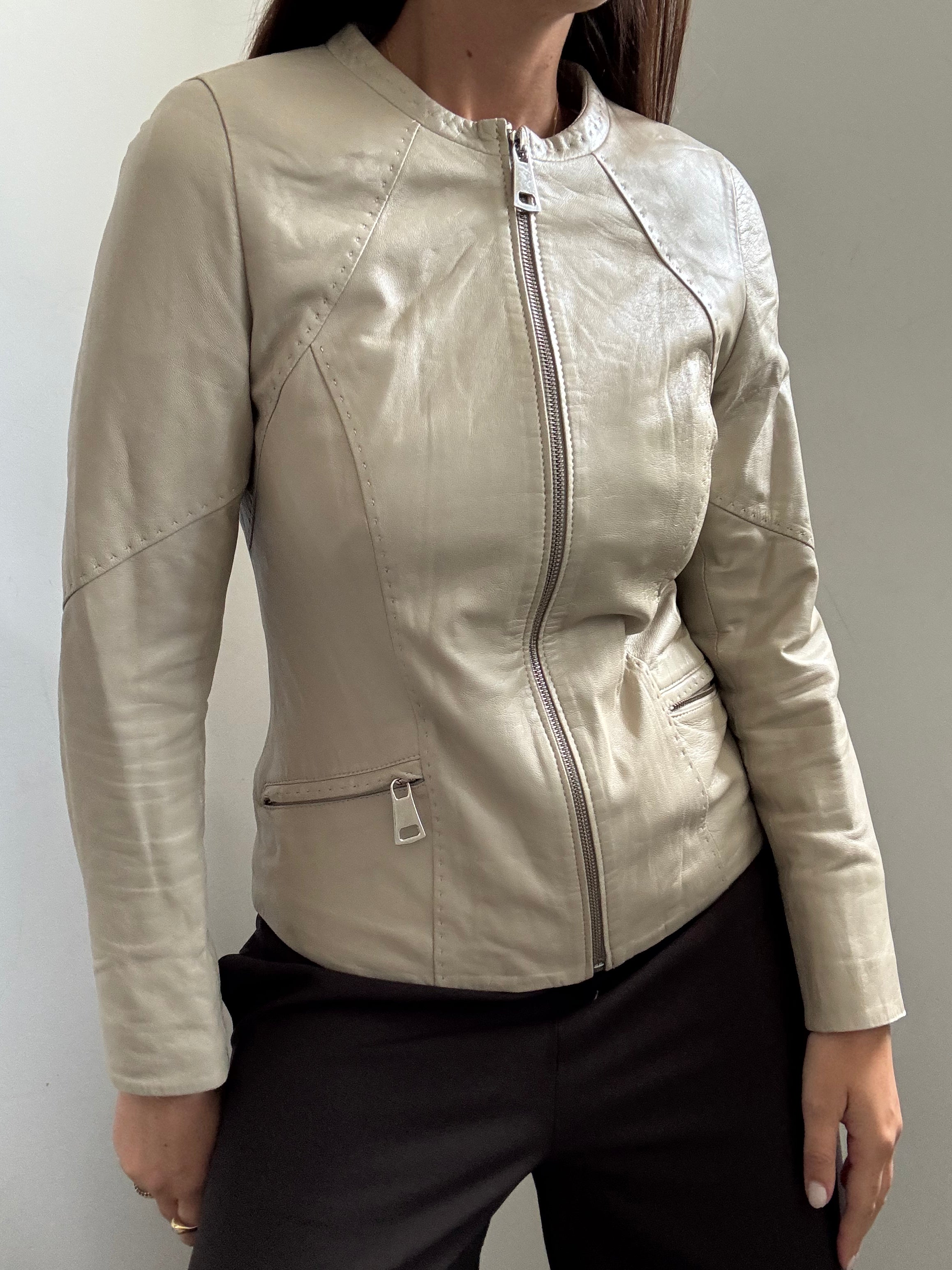 Vintage Beige Collarless Zipped Leather Jacket Size XS