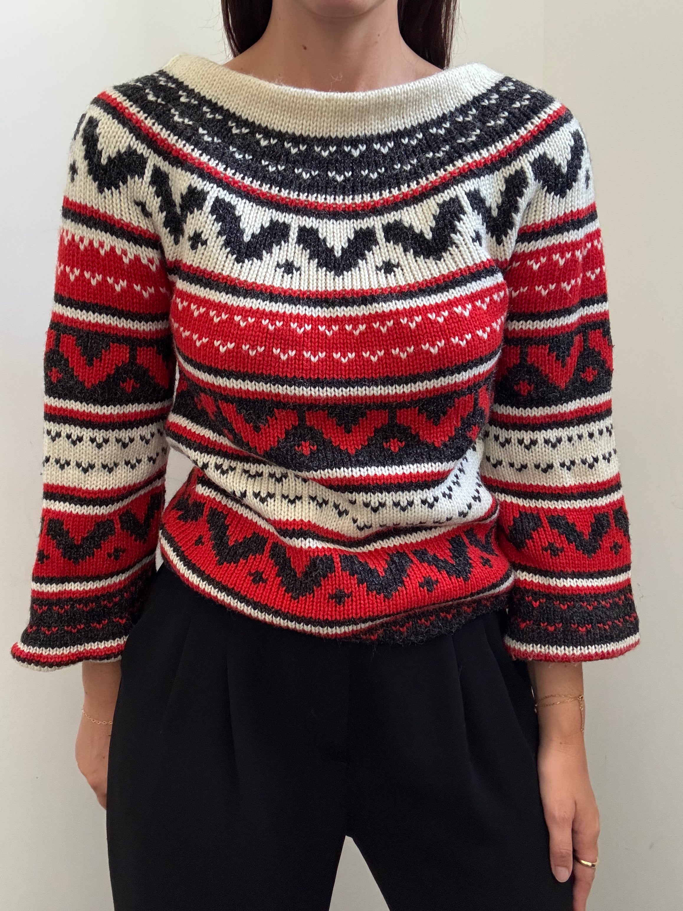 Vintage Heart Hand Knit Sweater Size S