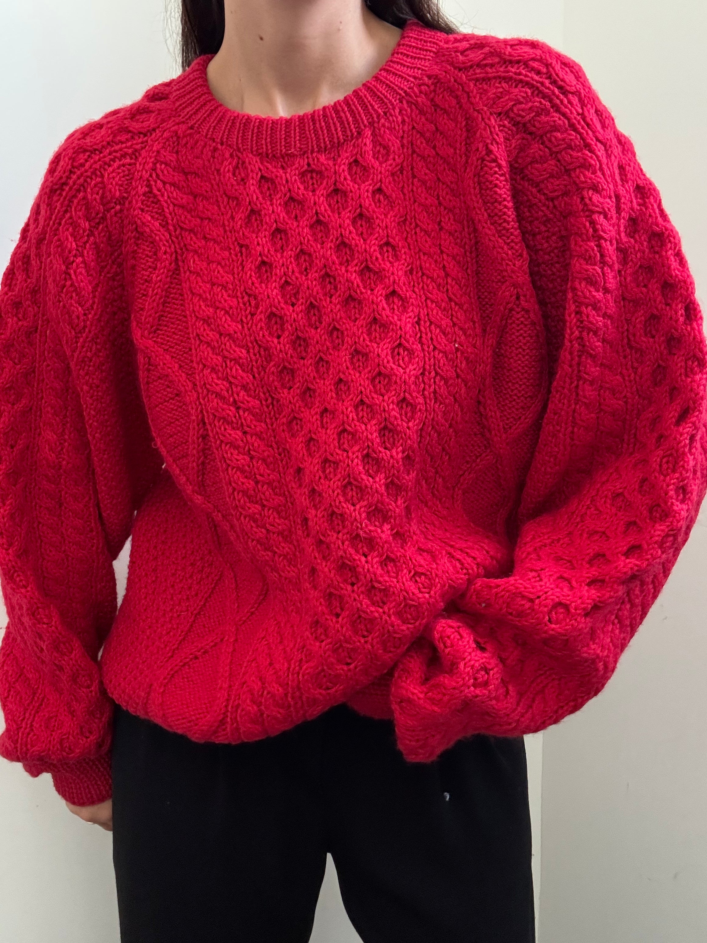Vintage Cherry Red Chunky Cable Knit Sweater Size L