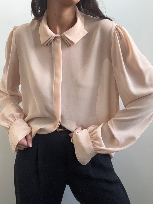 Vintage Blush Button-Up With Triple-Pointed Collar Size Medium