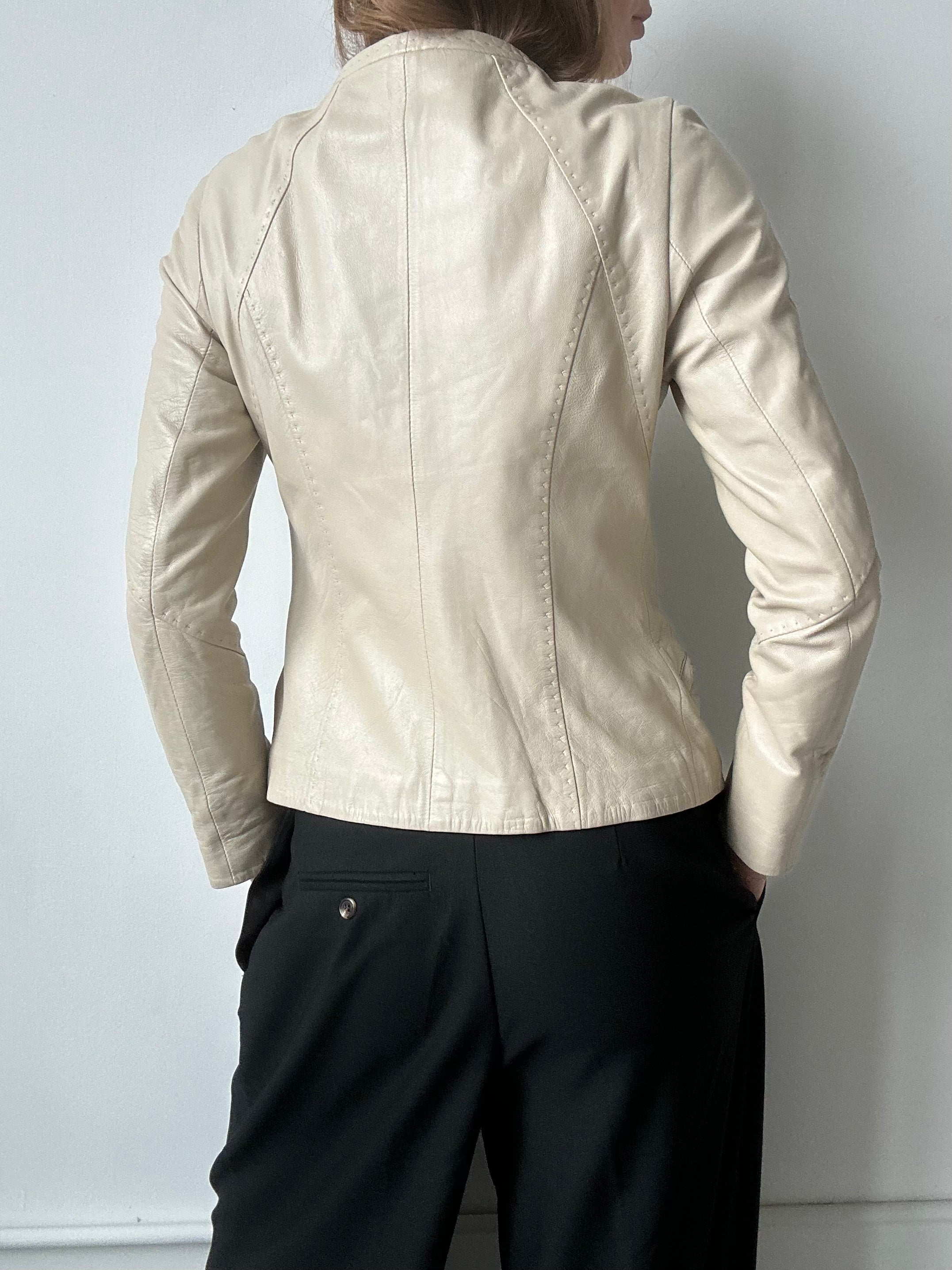Vintage Beige Collarless Zipped Leather Jacket Size XS