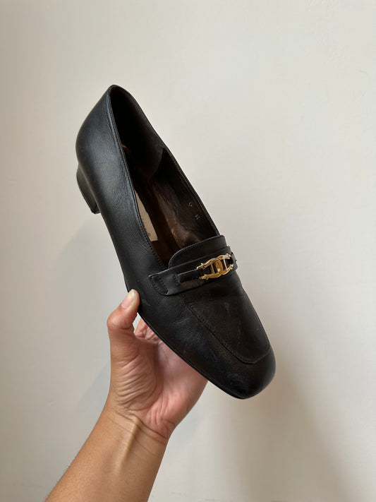 Vintage Classic Chain Link Black Leather Loafers Size 8.5